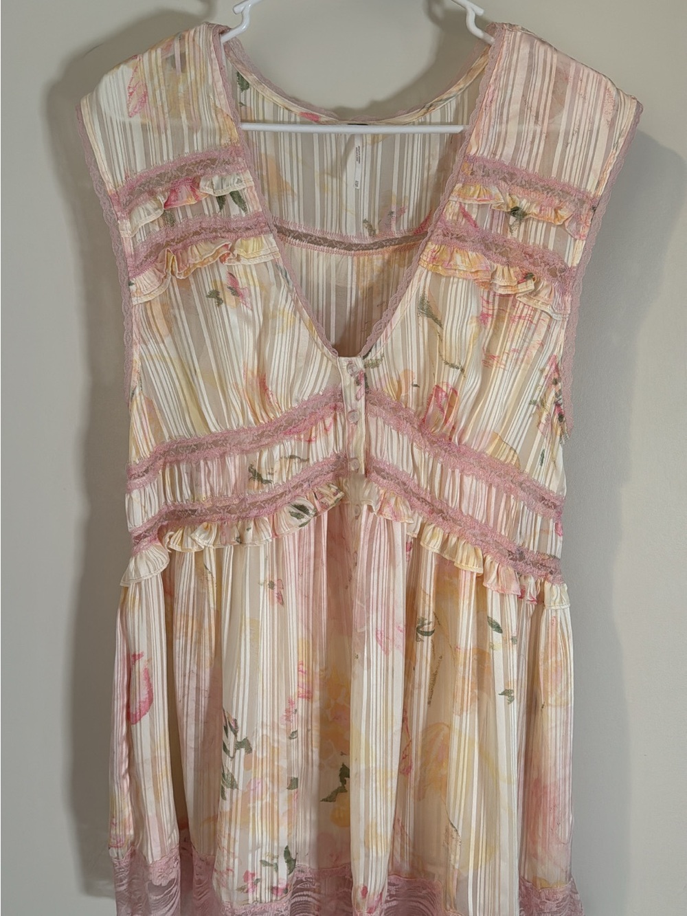 Free People Pink and Cream Floral V-Neck Ruffle lace Midi Dress